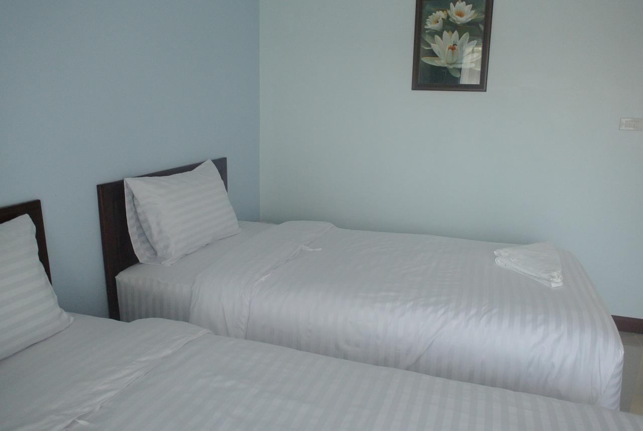 Baan Duangkamol Hotel Phitsanulok Ngoại thất bức ảnh