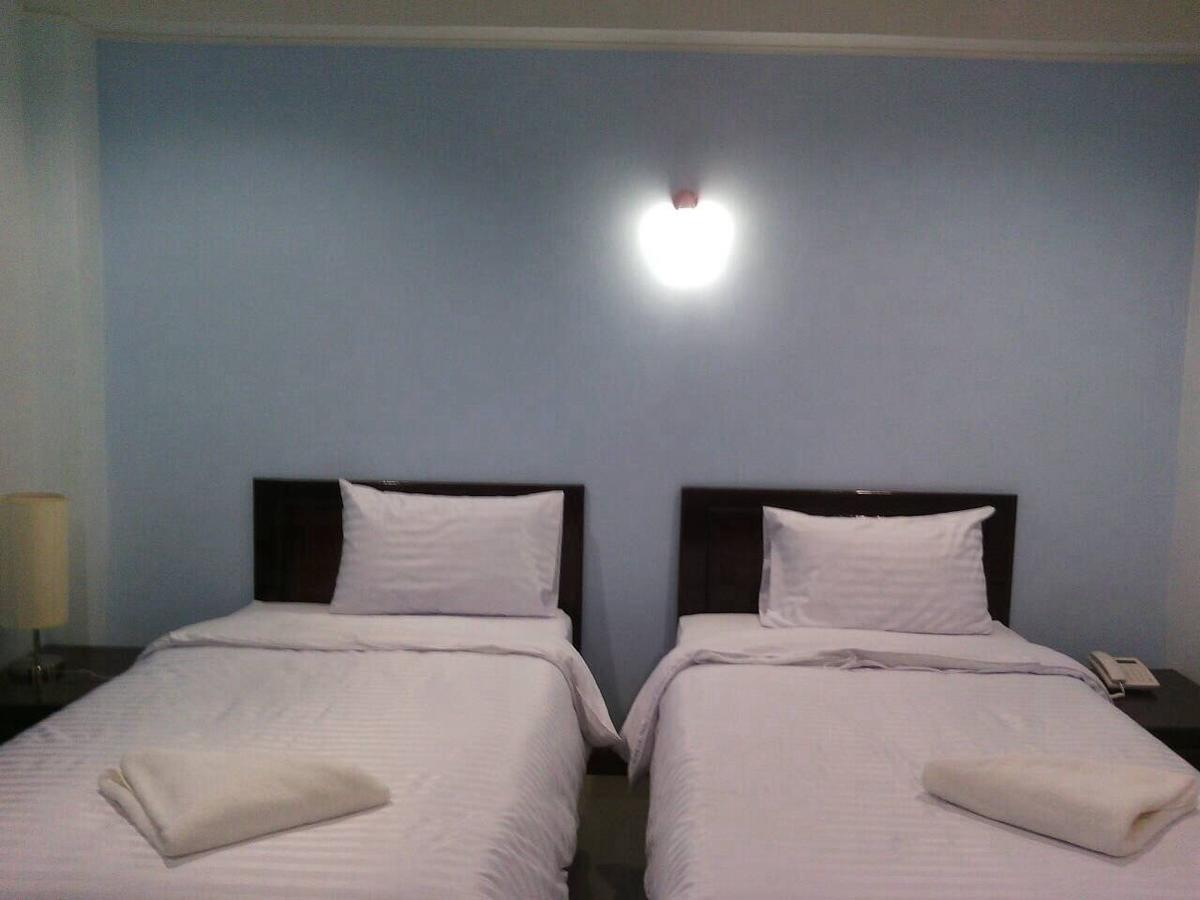 Baan Duangkamol Hotel Phitsanulok Ngoại thất bức ảnh
